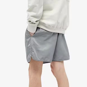 กางเกงขาสั้นผ้าซาตินไนลอน100% ระดับพรีเมี่ยมสำหรับผู้ชายกางเกงวิ่งกันยับปานกลางเอวสูงสไตล์สปอร์ต - Product Image 3