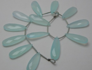 Aqua Blue-Cuentas facetadas de Calcedonia en forma de pera, cuentas de Briolette de Calcedonia para fabricación de joyas - Product Image 4