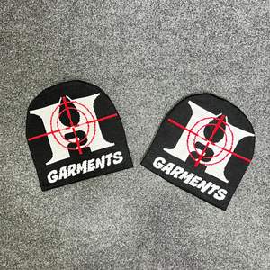 Gorros Personalizables, Accesorios de Moda Urbana, Gorros de Punto de Calidad Personalizados - Product Image 1