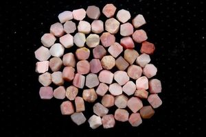 25 piezas de gemas de cristal de ópalo rosa de 10-12MM, piedras preciosas rugosas sueltas cortadas a mano sin tratar naturales para curar ópalo Rosa Suelto - Product Image 5