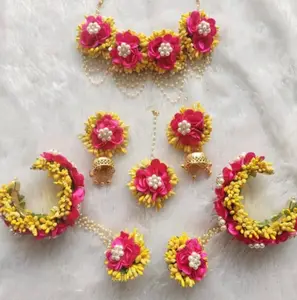 Set perhiasan bunga merah muda dan kuning, Set perhiasan untuk pengantin dan pengiring pengantin buatan tangan Motif bunga buatan fungsi Haldi pernikahan