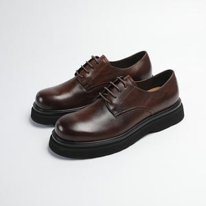 Chaussures habillées élégantes pour hommes en cuir véritable et en cuir de vachette, idéales pour les mariages, les banquets et les réunions - Product Image 1