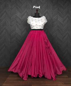 Ensemble Long Choli Lehenga Choli: élégance traditionnelle avec une touche contemporaine déesse verte Collection Lehenga Choli - Product Image 5