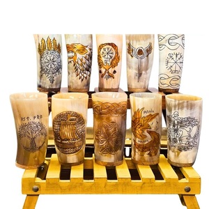 Tasse en corne de Viking avec finition naturelle Verres médiévaux faits à la main - Product Image 5