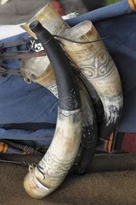 Corne à boire Viking faite à la main de meilleure qualité tasse en céramique de corne naturelle exportée de l'Inde - Product Image 6