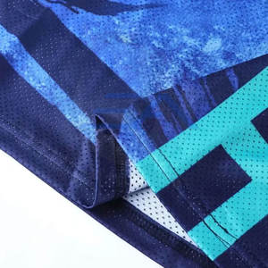 Uniforme de tennis pour homme, design personnalisé, faible MOQ, écologique, séchage rapide, logo frontal, respirant, 100% polyester, fabriqué au Pakistan - Product Image 6