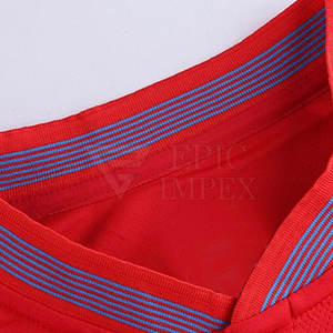 Fabrication d'usine, vêtements de sport, uniforme de football de couleur personnalisée, uniforme de football de haute qualité pour adultes - Product Image 3