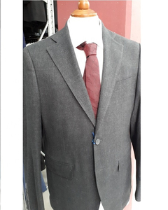 ชุดสูทผู้ชายแบบคลาสสิก 3 ชิ้น ชุดทักซิโด้ เสื้อเบลเซอร์ สำหรับงานแต่งงาน งานเลี้ยงธุรกิจ และงานพรอม - Product Image 6