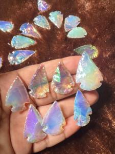 Pointe de flèche en cristal-Vente en gros Angel Aura Quartz Arrowheads-Points de cristal enduits d'arc-en-ciel en vrac - Product Image 5