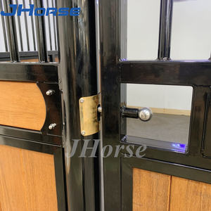 Frontali <span class=keywords><strong>per</strong></span> Box <span class=keywords><strong>Cavalli</strong></span> in Stile Europeo, Scuderie di Lusso in Vendita - Product Image 4