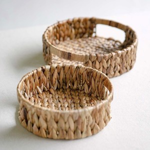 Bandejas decorativas de gran calidad, tejidas a mano con jacinto de agua, con asas recortadas. - Product Image 1