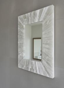 Espejos de Vidrio de Ágata Hechos a Mano con LED Modernos y Personalizables, Marco de Madera, Decoración Festiva de Alta Gama para Bodas, Ramadán, Pascua, Espejo de Baño - Product Image 3