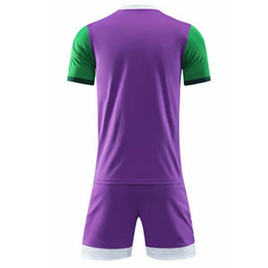 Uniforme de fútbol personalizado para hombres con diseño de logotipo Precio al por mayor en stock para la temporada de verano - Product Image 2