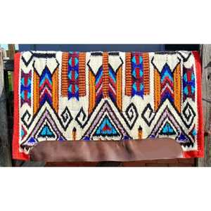 Vente en gros de tapis de selle de style anglais de qualité extrême couverture en feutre de doublure en fourrure multicolore occidentale en laine de Nouvelle-Zélande - Product Image 1