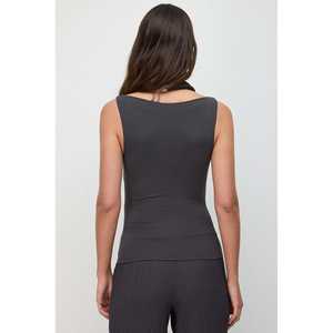 Blusa sin Mangas con Cuello Barco - Product Image 5