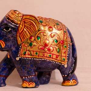 Elefante Individual de Jade Azul con Trompa Levantada, Diseño Tradicional para Ocasiones de Diwali con Patrón de Plantas - Product Image 1