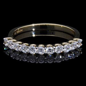 Bracelet d'éternité en diamant en or jaune 14 carats intemporel serti de griffes partagées classiques avec des diamants naturels d'une élégance durable - Product Image 1