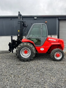 Nouvelle qualité Manitou M26-4 4x4 moteur Diesel chariot élévateur tout terrain manuel transpalette 2600kg capacité de charge acier certifié - Product Image 3