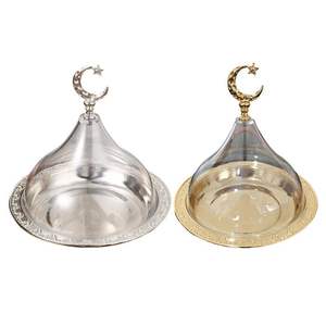 Plateau décoratif de Ramadan en métal doré fait à la main avec détails artistiques parfait pour les banquets de l'Aïd et les occasions festives - Product Image 4