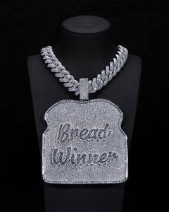 Colgantes y Dijes de Plata de Ley 925 Personalizados con Moissanita, Colgante Creativo con Forma de Pan y Letra con Efecto Helado - Product Image 1