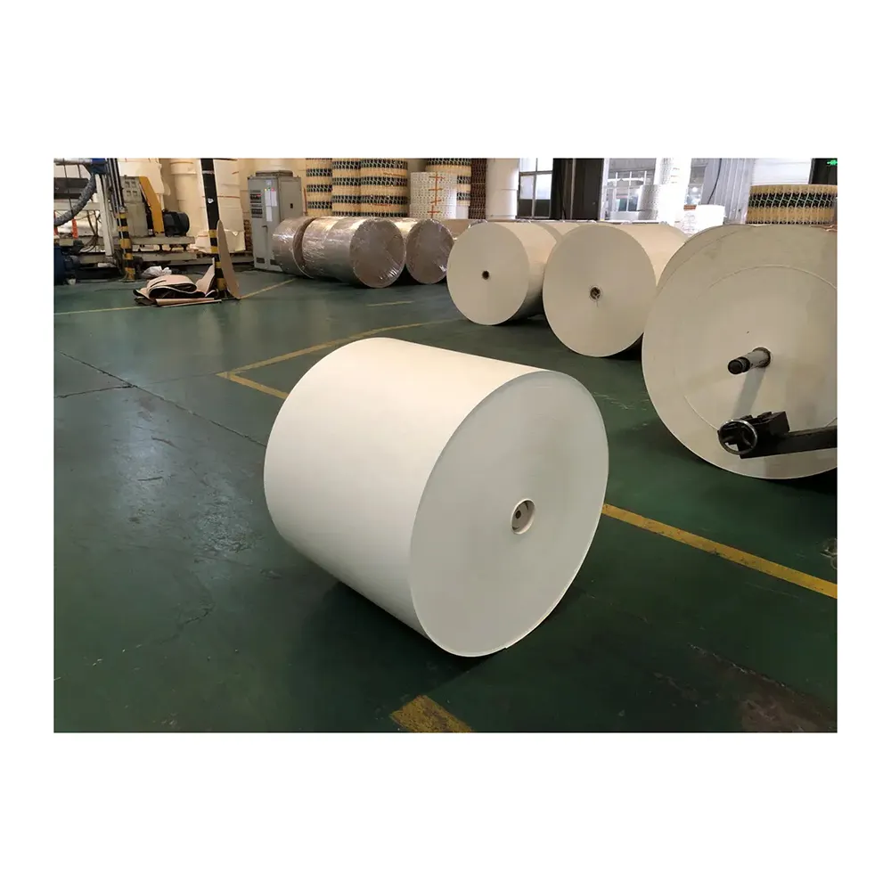 Rolo de papel revestido personalizado impermeável do PE branco para matérias primas do papel do copo da fabricação indiana