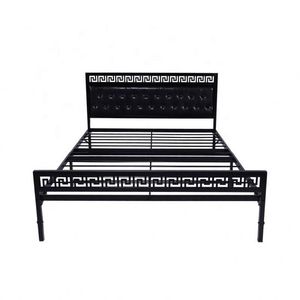 Lit moderne en métal noir avec découpes décoratives de clés grecques sur la tête et le pied du lit - Product Image 1