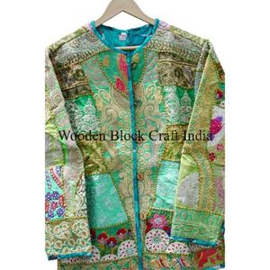 Veste Navratri brodée à manches longues avec travail miroir, faite à la main, style bohème, artisanale, Banjara Koti, 100% coton matelassé et respirant - Product Image 2