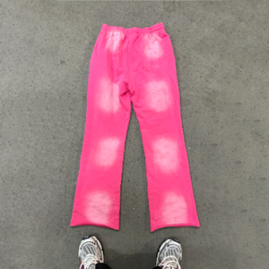 Pantalones de chándal apilados con parche desgastado y logotipo personalizado pantalones de chándal acampanados con lavado ácido para correr - Product Image 4