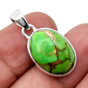 Pendentif solitaire fait main en pierre précieuse turquoise verte plaqué or, bijoux pour femmes, argent sterling 925, tendance - Product Image 1