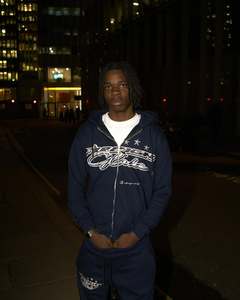 Ensemble sweat à capuche et short pour hommes de créateur OEM ODM 100 tenue de printemps brodée en molleton de coton de haute qualité un ensemble - Product Image 4