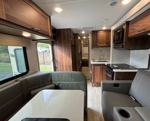 Nouveau - 2025 - Winnebago - SPIRIT - 31-H - R-V - Camping - Van - prêt pour la livraison - Product Image 2