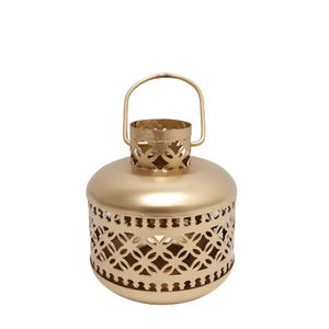 Dernière lanterne décorative à bougie en métal en fer avec finition dorée en vrac fait à la main pour la décoration de Noël de mariage à la maison - Product Image 2