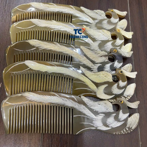 หวีฮอร์นทำด้วยมือวัสดุธรรมชาติที่ดีต่อสุขภาพแกะโลโก้ทั้งหวีเหาประเภททำจากแฟชั่นเวียดนาม - Product Image 1