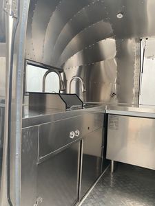 Se vende Food Truck móvil con cocina completa a base de leche - Product Image 6