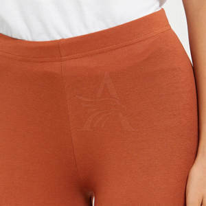 Leggings élégants pour femmes, tissu de haute qualité avec une coupe et un style confortables - Product Image 6