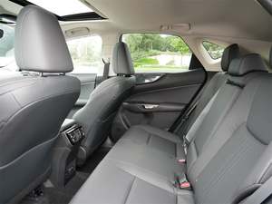 Lexus NX350 Premium AWD SUV ปี 2025 สภาพดีเยี่ยม พร้อมเกียร์อัตโนมัติ เบาะหนัง ซันรูฟ ไฟหน้า LED - Product Image 5