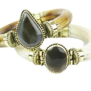 Brazalete de cuerno de búfalo natural hecho a mano, brazalete de hueso de estilo amoroso ecológico, joyería - Product Image 1