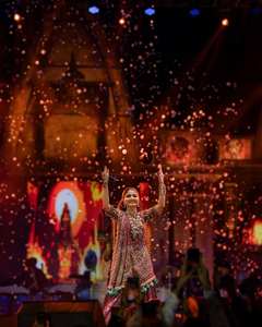 ชุดเลเฮนกา โจลี ดูปัตตา ผ้ามัสลินเนื้อหนา พิมพ์ลายดิจิทัลทันสมัย แห้งเร็ว สำหรับผู้หญิง สวยงาม เหมาะสำหรับงานแต่งงาน งานเฉลิมฉลองนาวราตรี และทุกโอกาส - Product Image 6