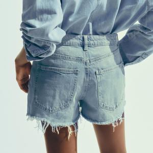 Bermuda taille moyenne de haute qualité pour femmes Style décontracté été Mini Denim avec ourlet brut Techniques lavées quantité minimale de commande bas vente en gros - Product Image 2