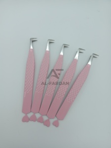 Pince à cils 90 degrés ultra-fine avec motif cœur à l'extrémité inférieure, couleur rose bébé, pointe en fibre pour extensions de cils - Product Image 4