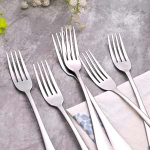 Snappy <b>Small</b> Luxury Metal Silver Forks Set of 6 for Tableware Usage - Product Image 3