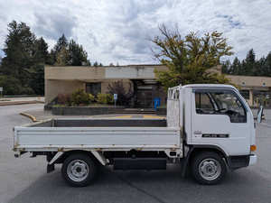 Camioneta Nissan Atlas Usada de 1994, Diésel, 4x4, 5MT, Volante a la Derecha, Industrial, OEM, Garantía de 3 Años, Origen Estadounidense - Product Image 2