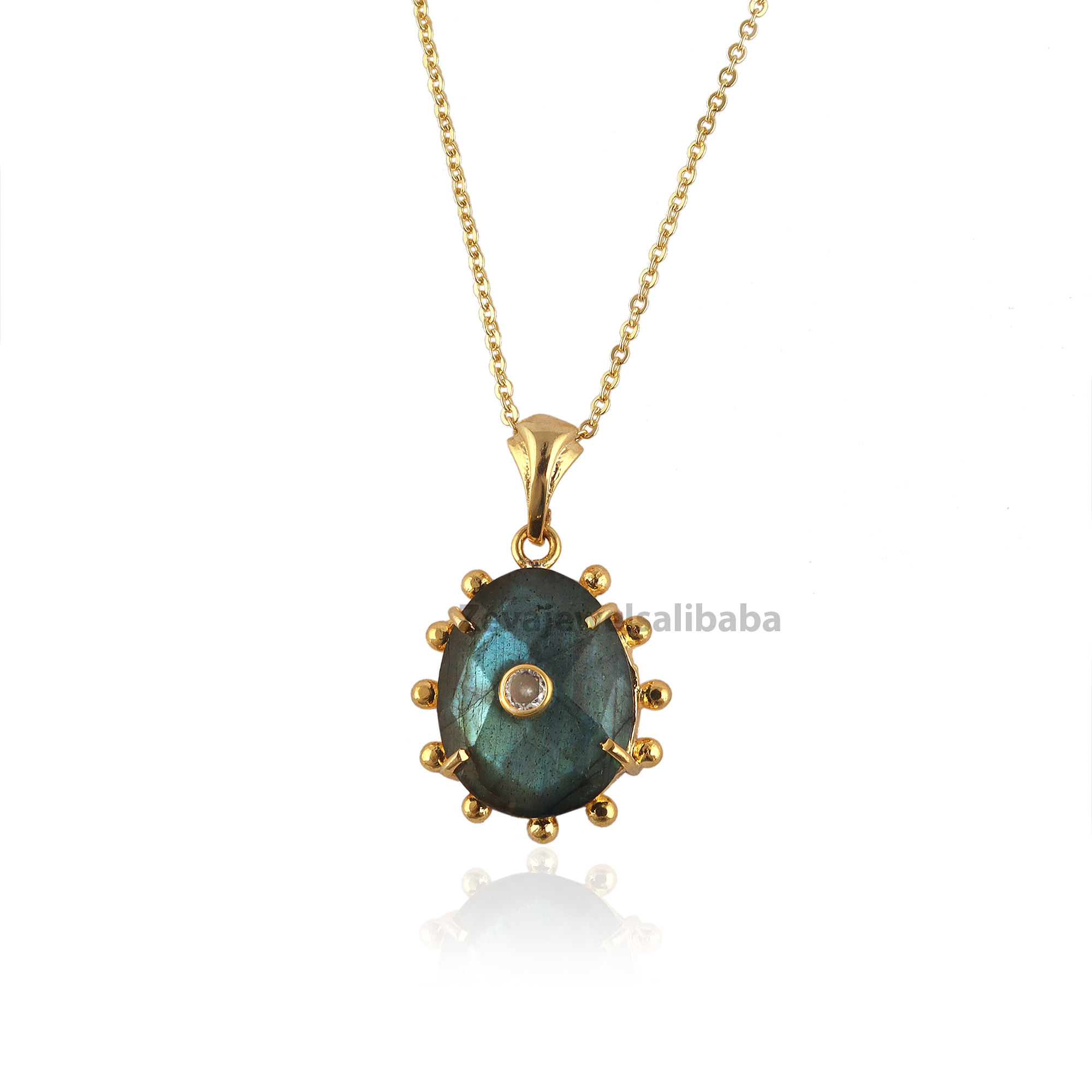 ลาบราดอไรต์ฉูดฉาดพร้อม CZ