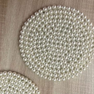 Posavasos con cuentas de vidrio hechos a mano-Posavasos clásicos para bebidas Respaldo de poliéster (4x4 pulgadas) Formas cuadradas/redondas para Iglesia religiosa - Product Image 1