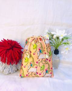 กระเป๋า batwa potli ทำด้วยมือสไตล์อินเดียที่หรูหรากระเป๋าราตรีทันสมัยสำหรับงานแต่งงานและงานเฉลิมฉลองสำหรับให้เป็นของขวัญ! - Product Image 5