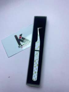 Pince à épiler d'extension de cils de revêtement de papier de botte de volume de précision à pointe fine fabriquée chez Kaamir Instruments - Product Image 3