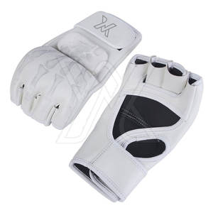 ถุงมือ MMA หนังกันชื้นน้ำหนักเบากันลื่นป้องกันข้อมือสไตล์ใหม่ - Product Image 3