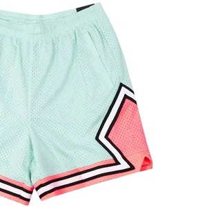 2024 haute qualité personnalisé transfert de chaleur imprimé Fitness Shorts pour hommes motif Unique décoration maille basket-ball Shorts - Product Image 1