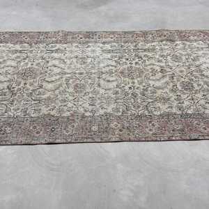 Vintage Large Rug, 4.6x9.4 ft Turkish Rug, <b>Red</b> <b>Wool</b> Rug - Product Image 4