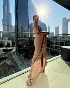 Premium Zwaar Geborduurde Bollywood-Stijl Sari Voor Elegante Bruiloft-En Feestkleding Voor Dames Tegen Groothandelsprijzen